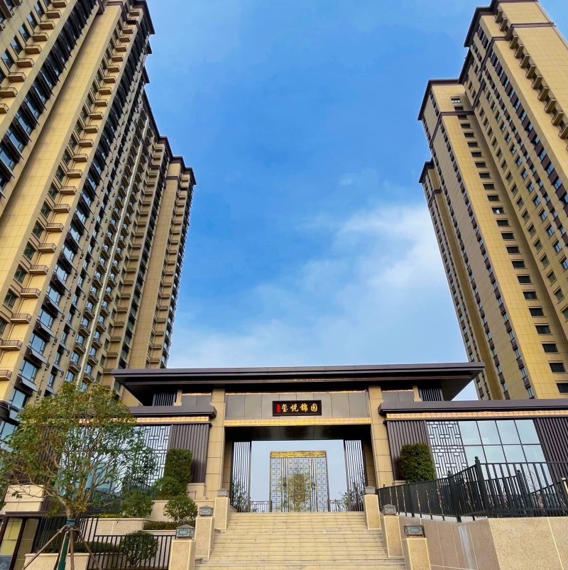 房東直售！3室1廳1衛(wèi)79萬元130m2毛坯。送19平方儲(chǔ)藏室
