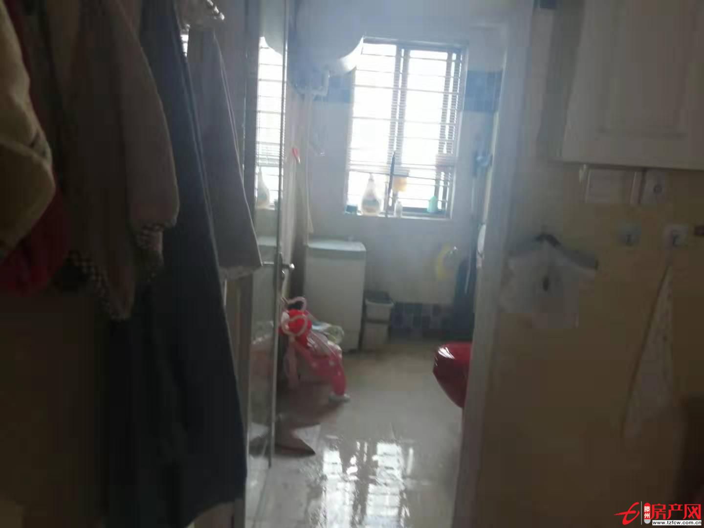 遠航國際西區(qū)，好樓層，精裝修，戶型方正