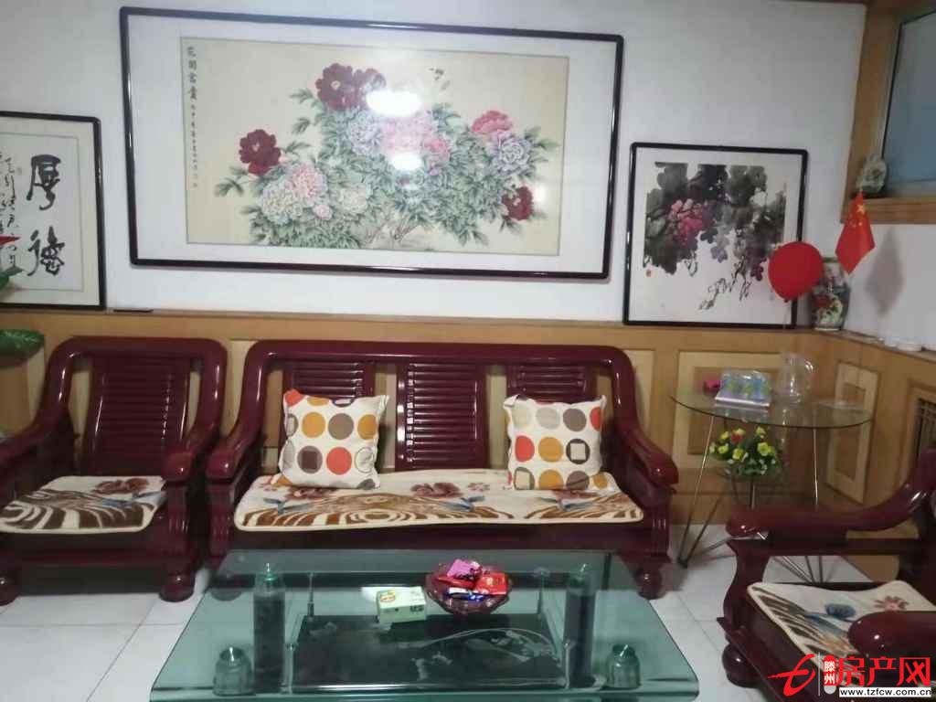 杏壇小區(qū)黃金樓層學(xué)區(qū)房通風(fēng)采光好生活方便公共停車(chē)位送儲(chǔ)藏室