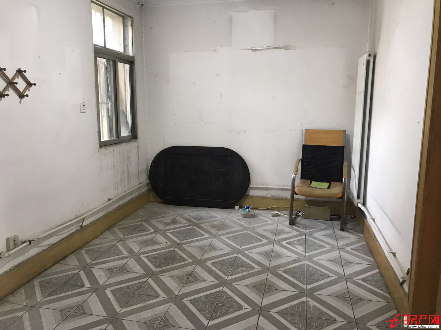 北老一中宿舍三樓兩居室戶(hù)型方正兩室朝南老證過(guò)戶(hù)費(fèi)低送儲(chǔ)