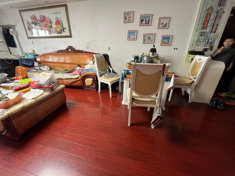 不到六千買市中心位置，問天精裝修3室2廳2衛(wèi)152m288.8萬元