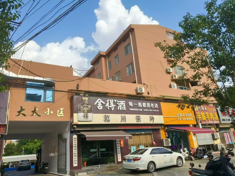 重點(diǎn)中學(xué)旁，隨時看房