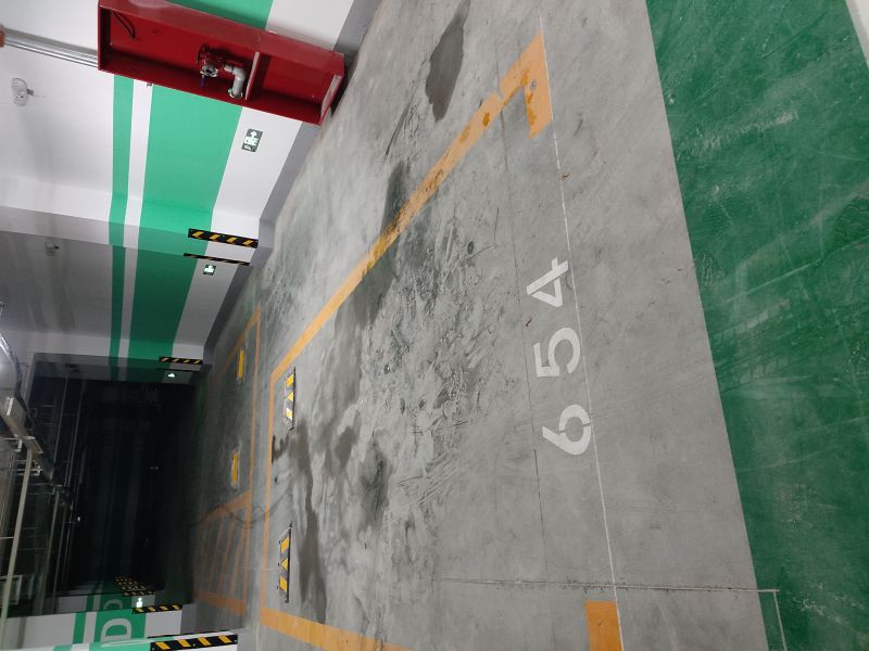 信華城珹園獨(dú)立大車位，好停車，位置佳